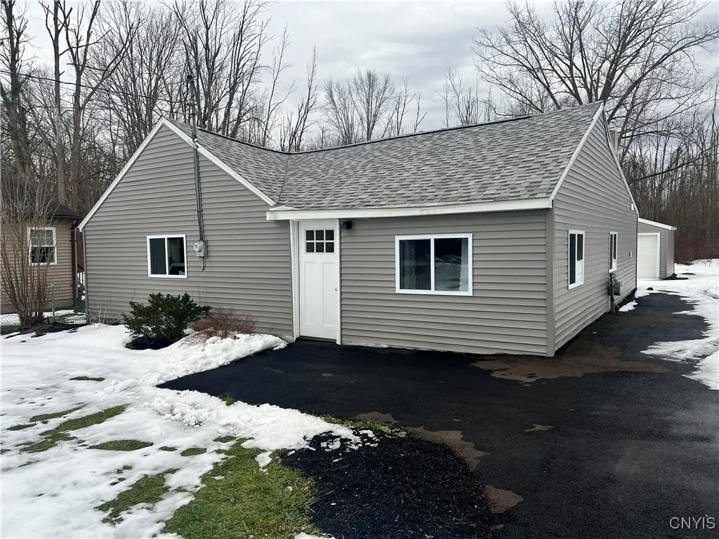 7200 Lakeshore Road, Cicero, NY 13039 - Image #1