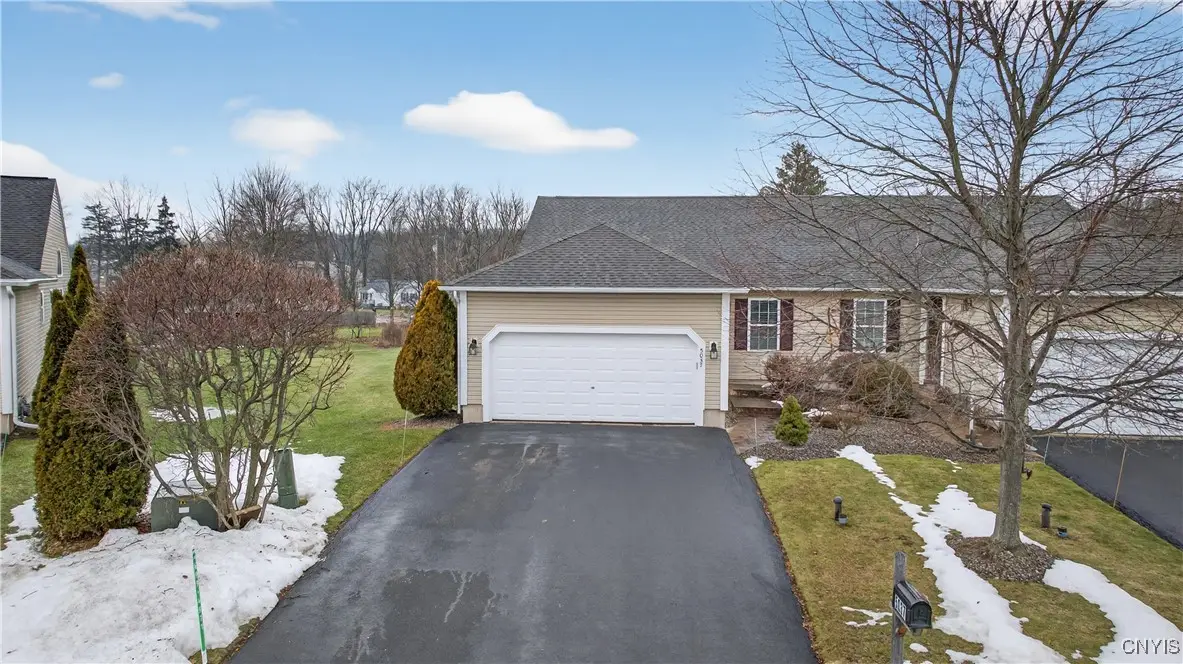 5037 Betsy Ross, Liverpool, NY 13088 - Image #1
