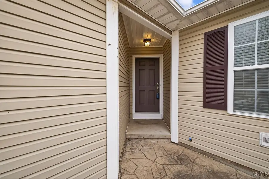 5037 Betsy Ross, Liverpool, NY 13088 - Image #2