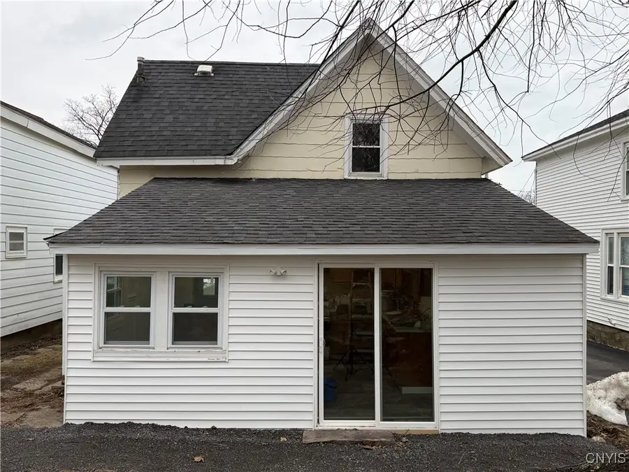 31 E 7th Street, Oswego, NY 13126 - Image #2