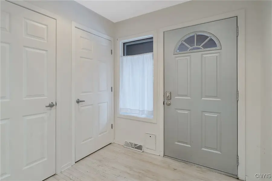 9 Nursery Lane, Syracuse, NY 13210 - Image #3