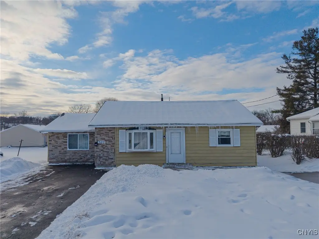 503 Calhoun Street, East Syracuse, NY 13057 - #1