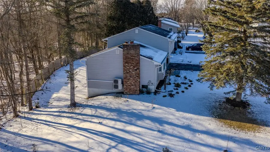 101 Brookside Lane, Fayetteville, NY 13066 - Image #2