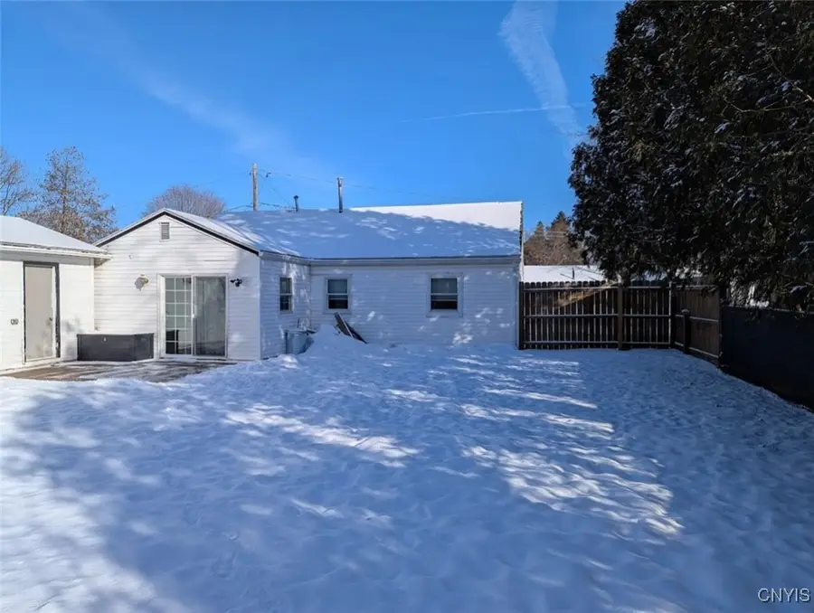 6 Elmhurst Drive, New Hartford, NY 13413 - Image #2