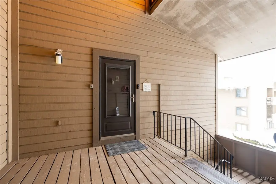 32 Watertree Drive, East Syracuse, NY 13057 - Image #3