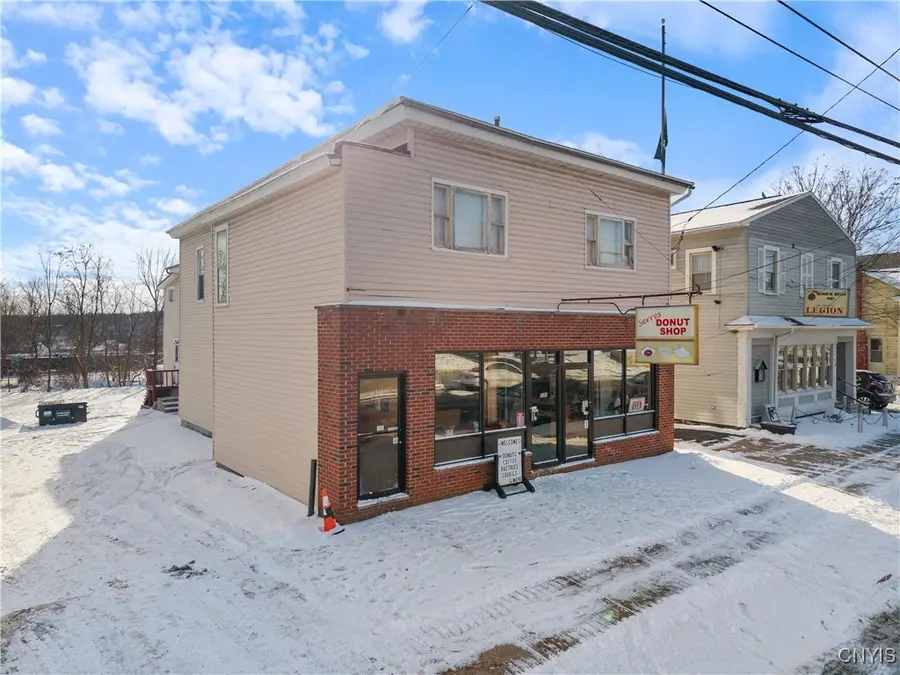 135 W Manlius Street, East Syracuse, NY 13057 - Image #3