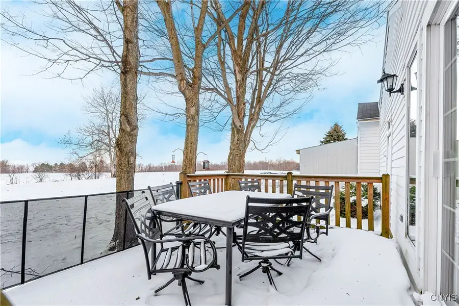 8789 Grange Hill Road, Sauquoit, NY 13456 - Image #3