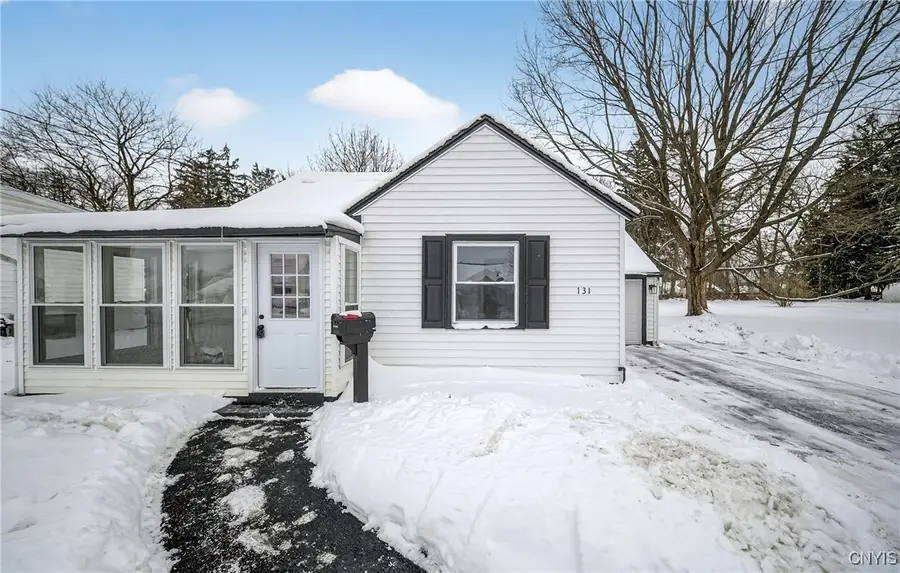 131 Hazelhurst Avenue, North Syracuse, NY 13212 - #3