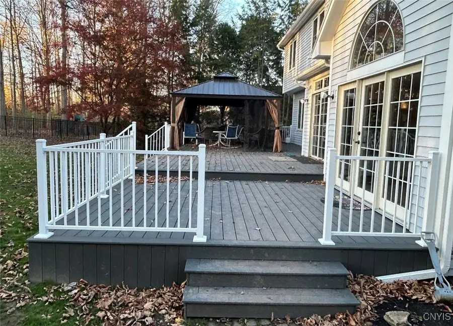 8217 Royal Scarlet Drive, Baldwinsville, NY 13027 - #3