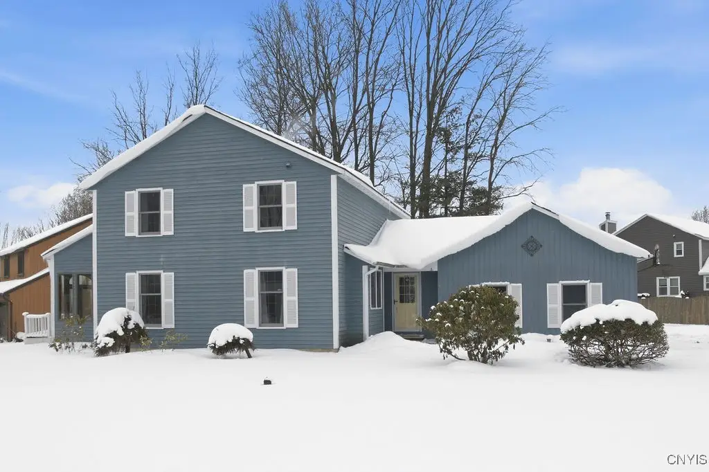 4262 Cactus Circle, Liverpool, NY 13090 - #1