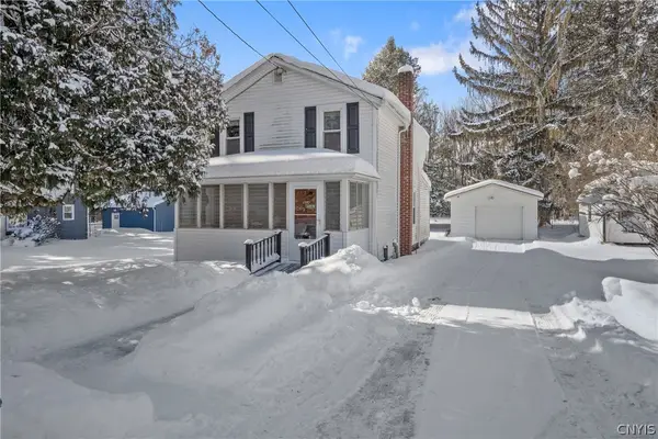 46 Seneca St, Baldwinsville, NY 13027