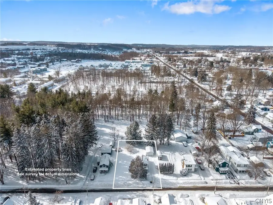 46 Seneca St, Baldwinsville, NY 13027 - #2