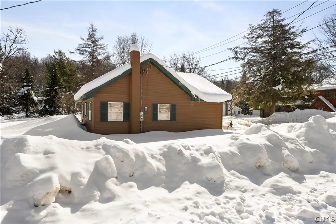 121 River Street, Old Forge, NY 13420 - #1