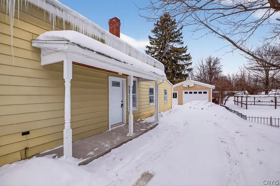 153 W Seneca Street, Manlius, NY 13104 - #2