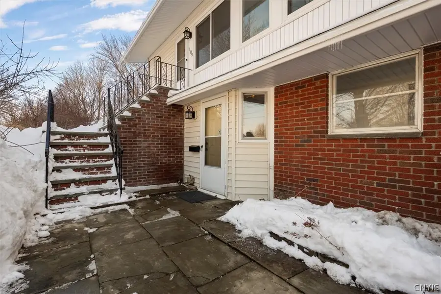 109 Barclay Road, Camillus, NY 13031 - #2