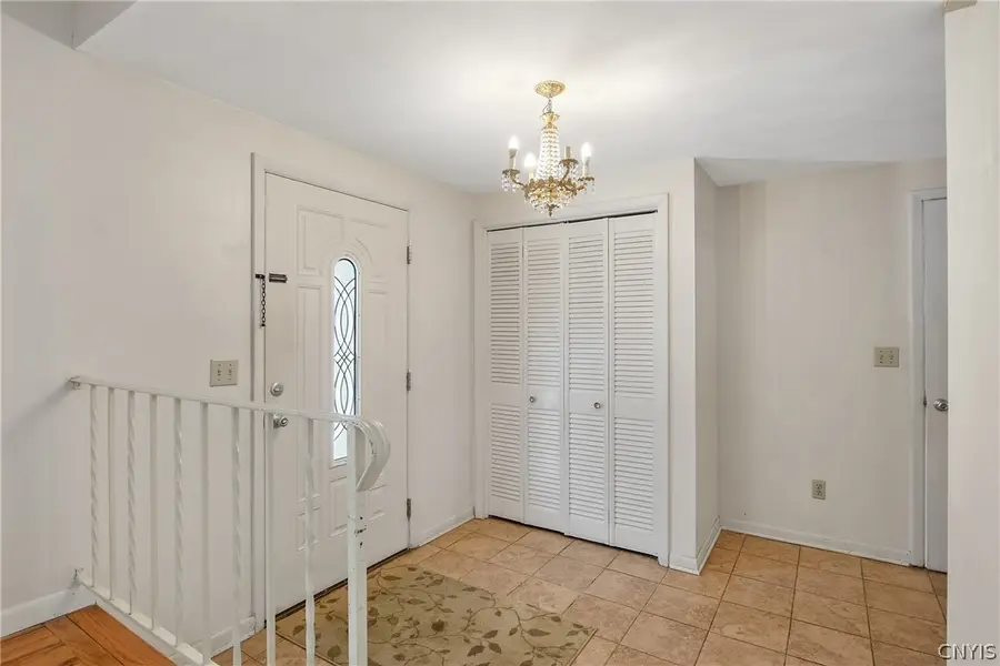 4857 Driftwood Drive, Liverpool, NY 13088 - #3