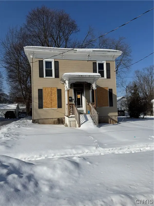 39 Perry Street, Auburn, NY 13021