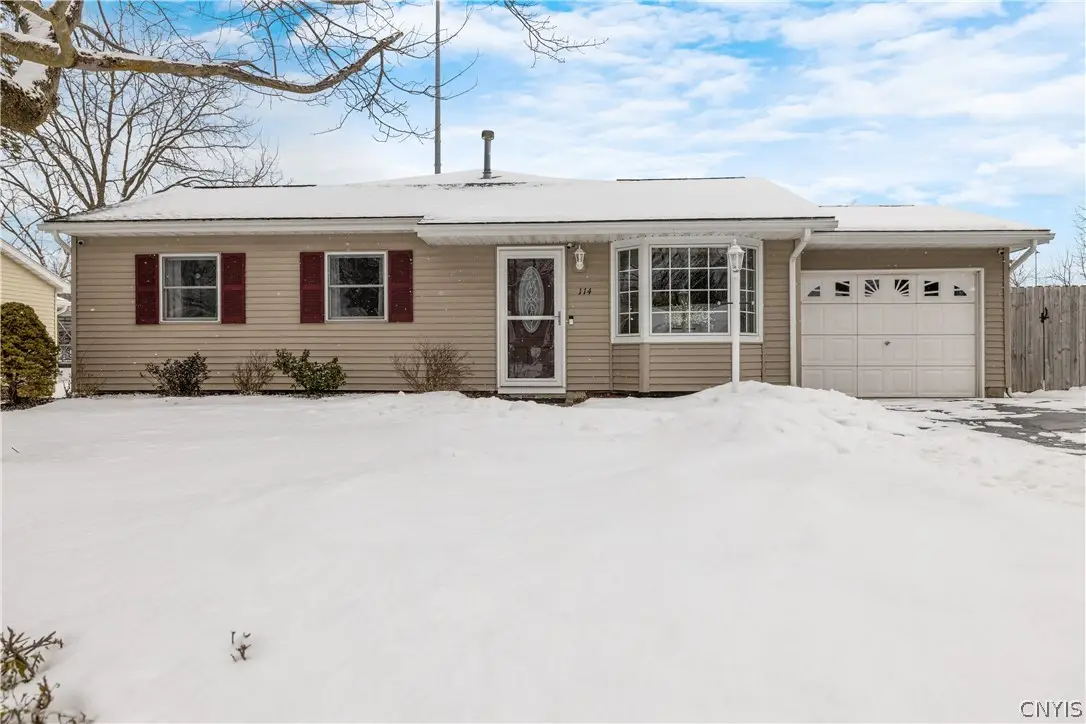 114 Laura Ct, Court, Chittenango, NY 13037 - #1