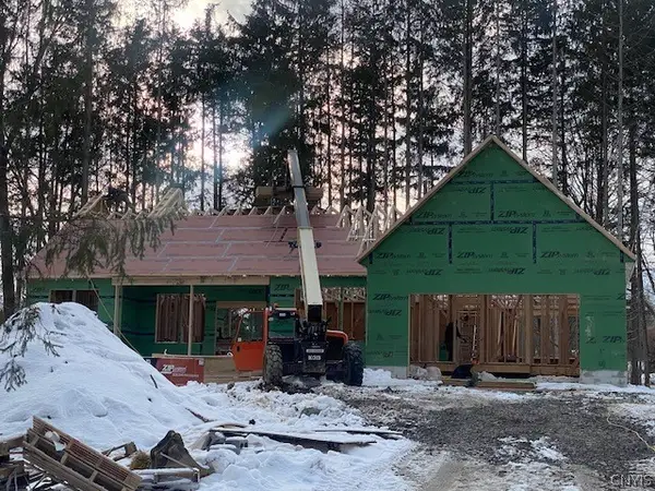 4330 Chickadee Circle, Syracuse, NY 13215