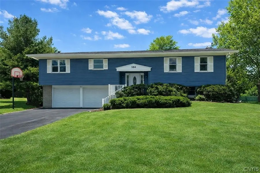 584 Stoneleigh Road, Oneida, NY 13421 - #2