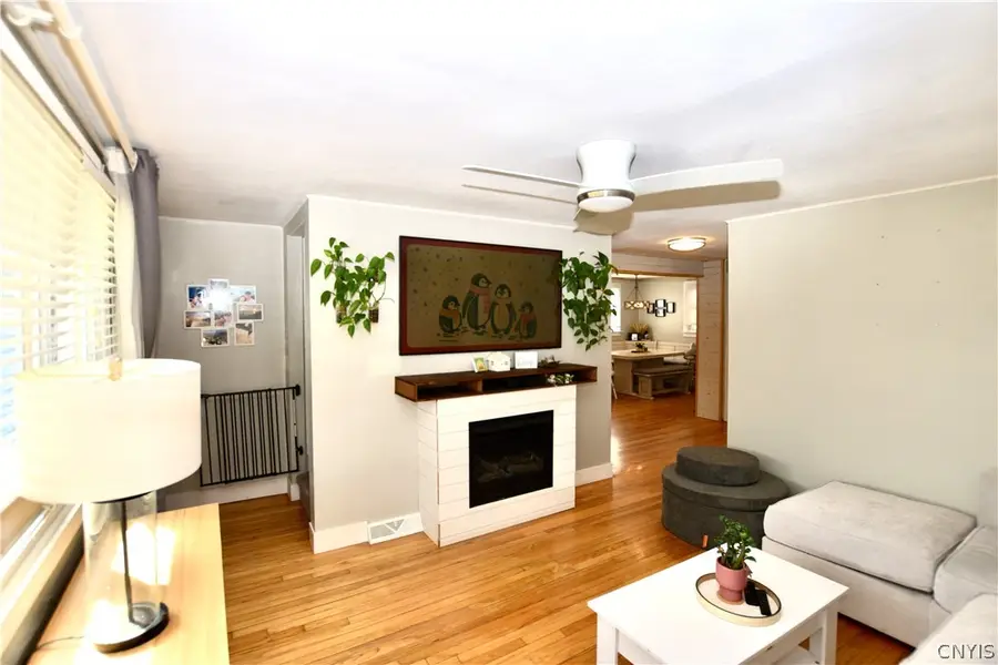 106 Pinewood Drive, Liverpool, NY 13090 - #3