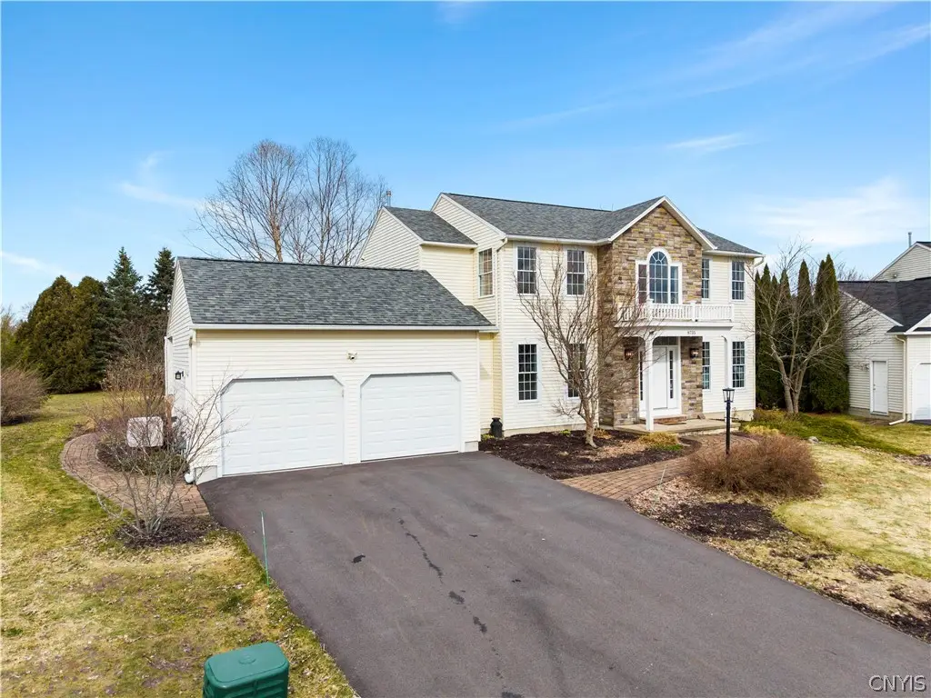 8735 Alizarin Avenue, Cicero, NY 13039 - #1