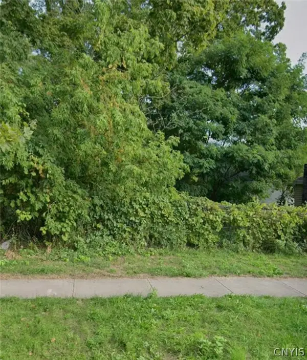 9 Tabor Street, Baldwinsville, NY 13027