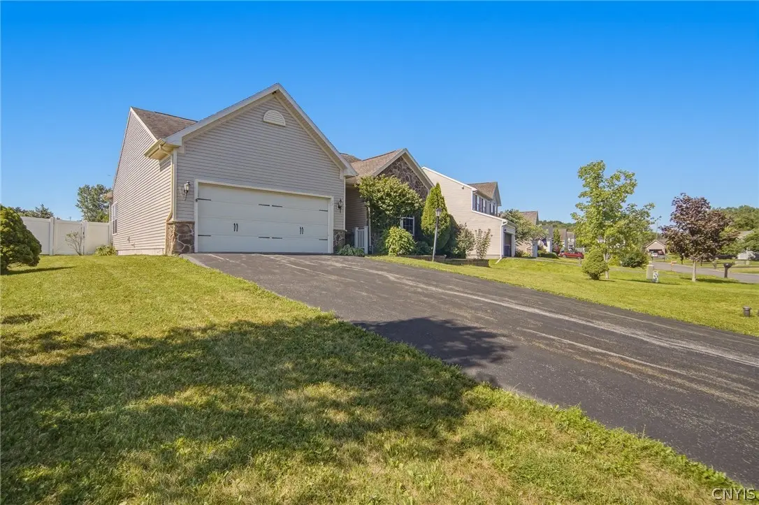 12 Cross Country Drive, Baldwinsville, NY 13027 - #1