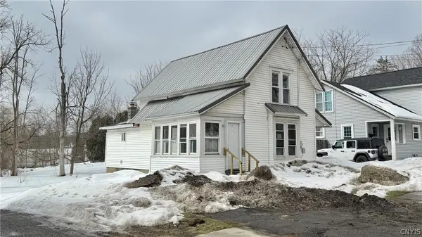 377 Main Street, Phoenix, NY 13135