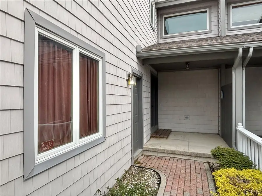 34 Parkington Circle, East Syracuse, NY 13057 - #2