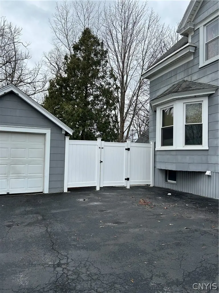 107 Hazel Street, Liverpool, NY 13088 - #3
