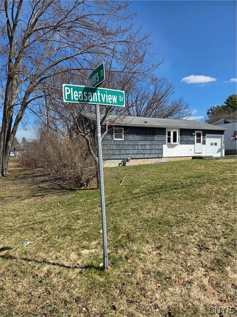 220 Pleasantview Drive, Liverpool, NY 13088 - #3