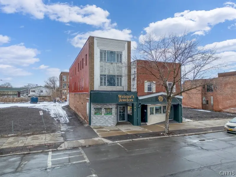 246 N Main St, Herkimer, NY 13350 - #3
