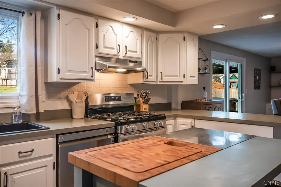 2243 Connell Terrace, Baldwinsville, NY 13027 - #2