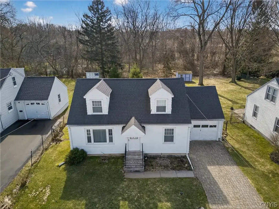 116 Chestnut Hill Drive, Liverpool, NY 13088 - #2