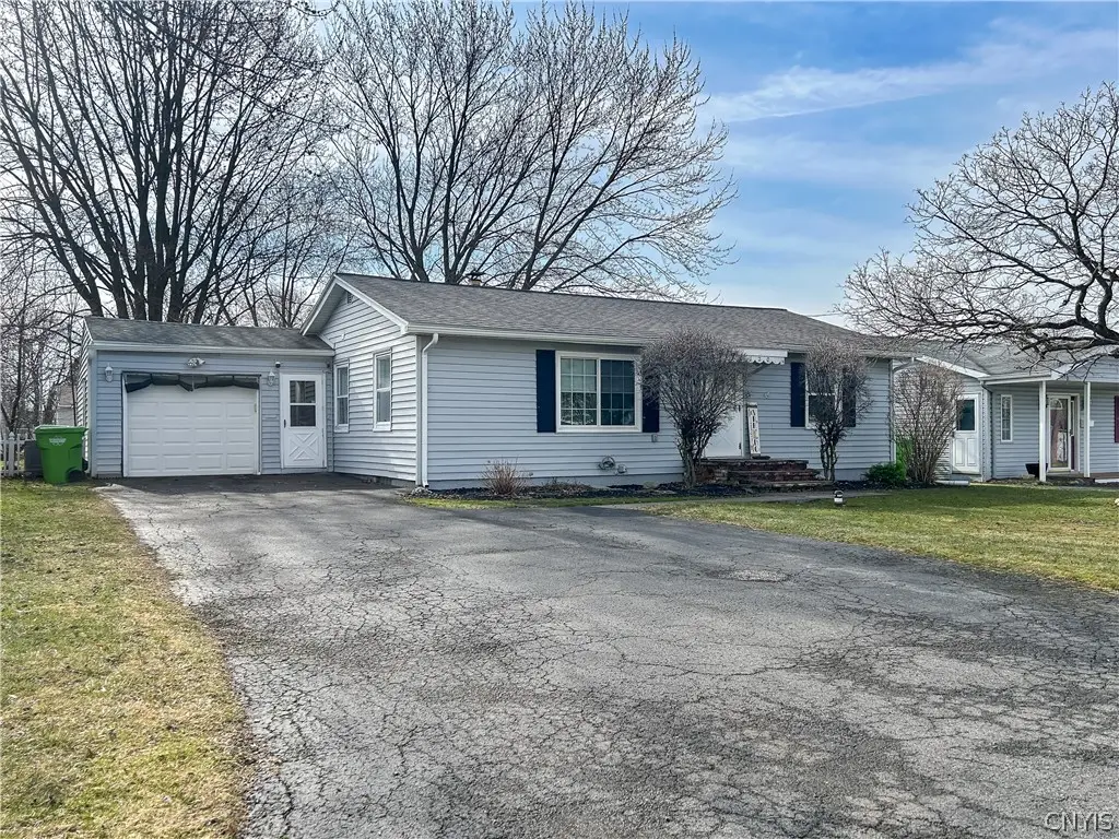 120 Vincent Avenue, Liverpool, NY 13088 - #1