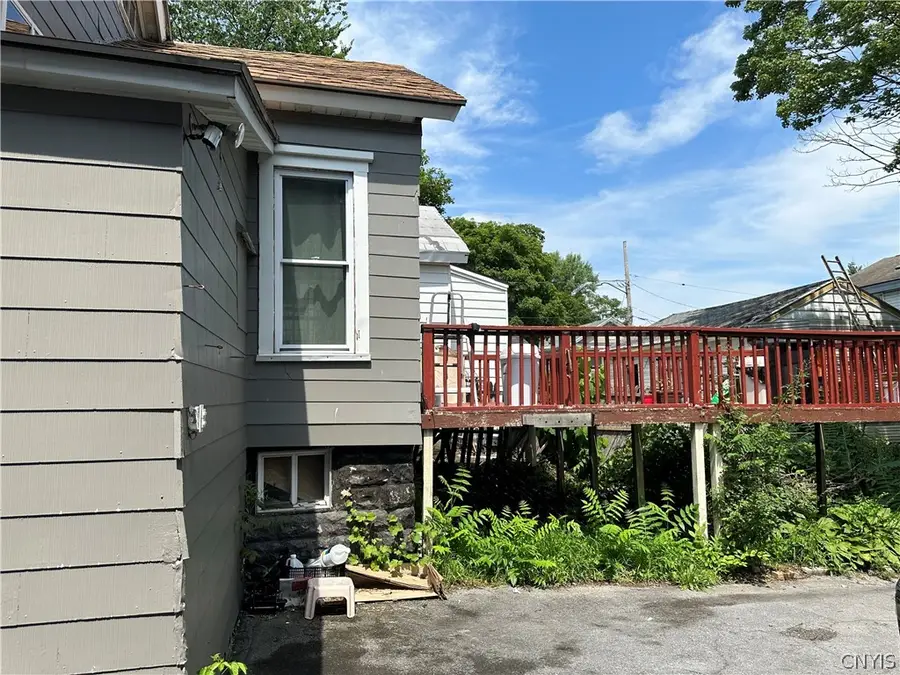 522 Carbon Street, Syracuse, NY 13208 - #2