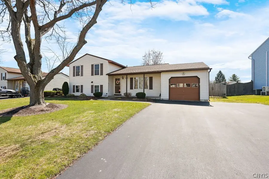 5538 Piazza Lane, Clay, NY 13041 - #2