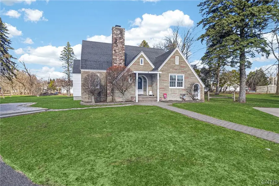 8 Crescent Drive, New York Mills, NY 13417 - #2