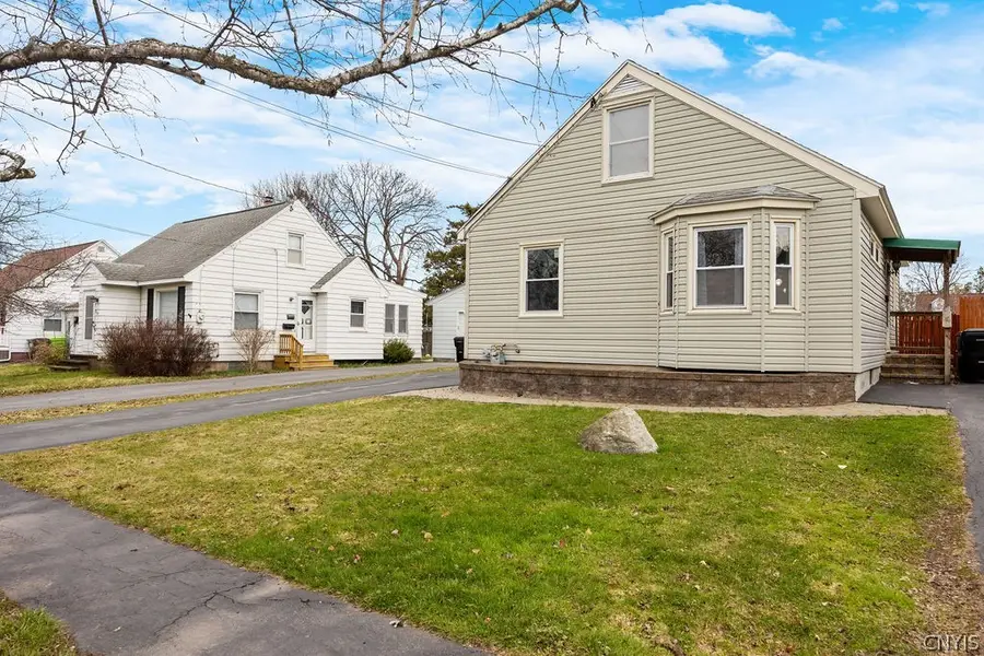 352 Roxford Road N, Syracuse, NY 13208 - #2