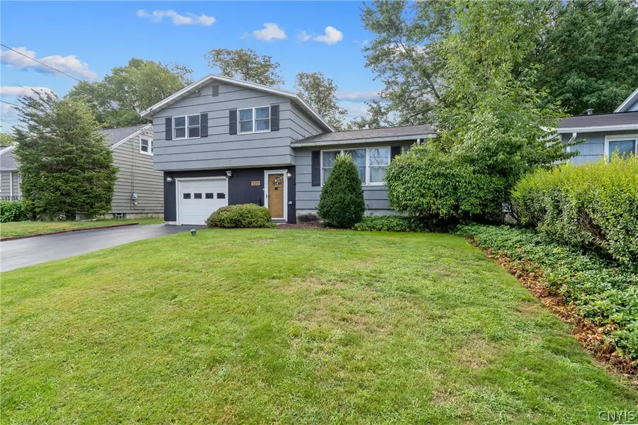 120 Wilson Avenue, Liverpool, NY 13088 - #2