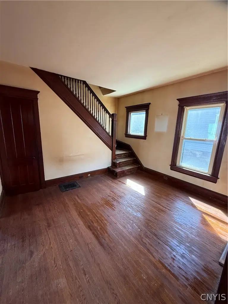 142 Franklin Street, Auburn, NY 13021 - #3