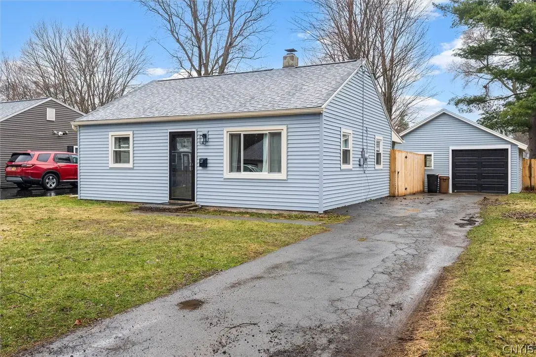 27 Waterbury Drive, Syracuse, NY 13212 - #1