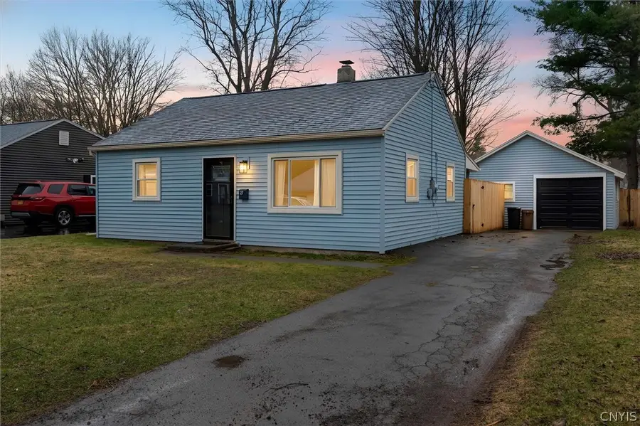 27 Waterbury Drive, Syracuse, NY 13212 - #2