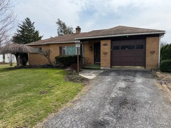 2092 W Genesee Street Road, Auburn, NY 13021