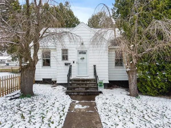 810 Tulip Street, Liverpool, NY 13088