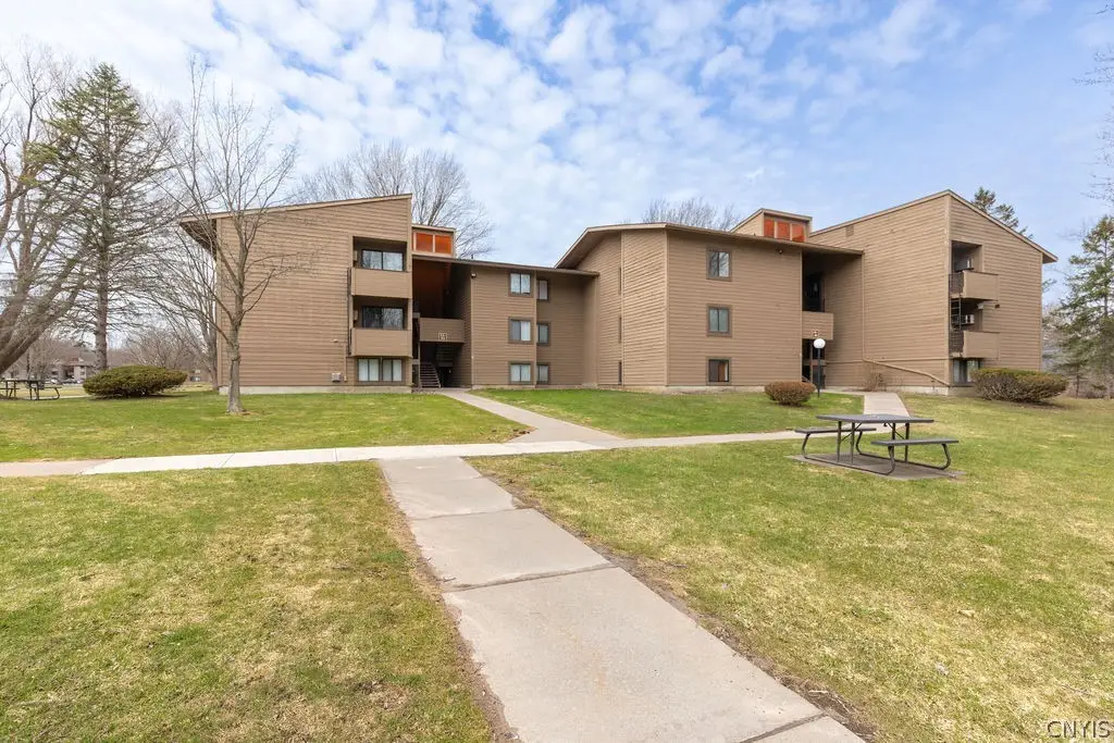 36 Watertree Drive, De Witt, NY 13057 - #1