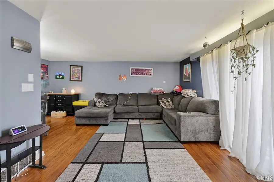 4312 Candlelight Lane, Liverpool, NY 13090 - #3