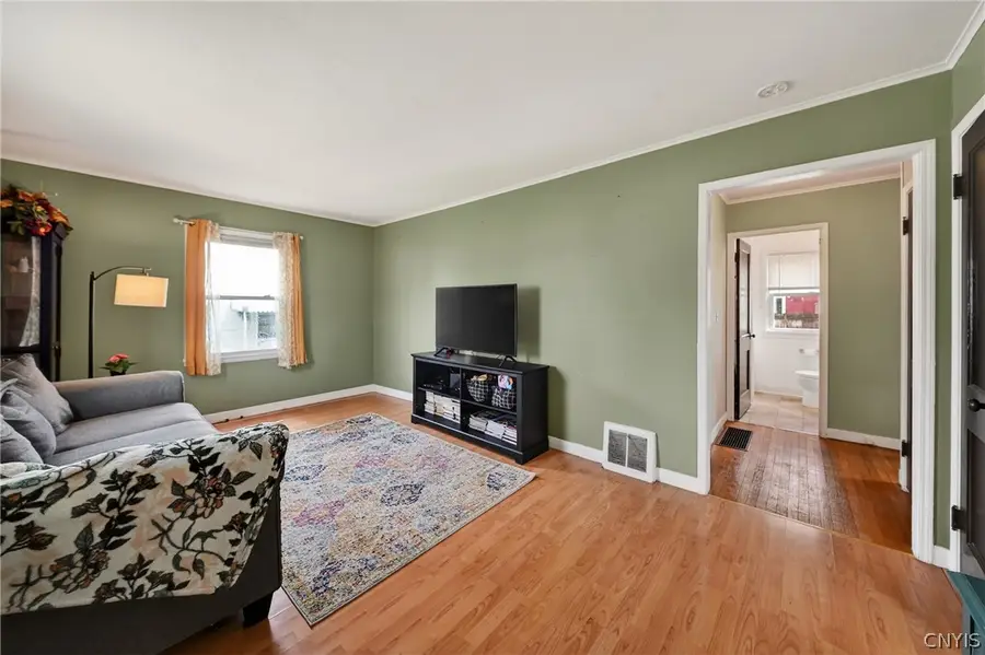 310 Russell Avenue, Liverpool, NY 13088 - #2