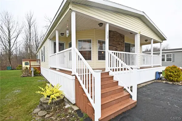 127 Royal Meadow Drive, Clinton, NY 13323